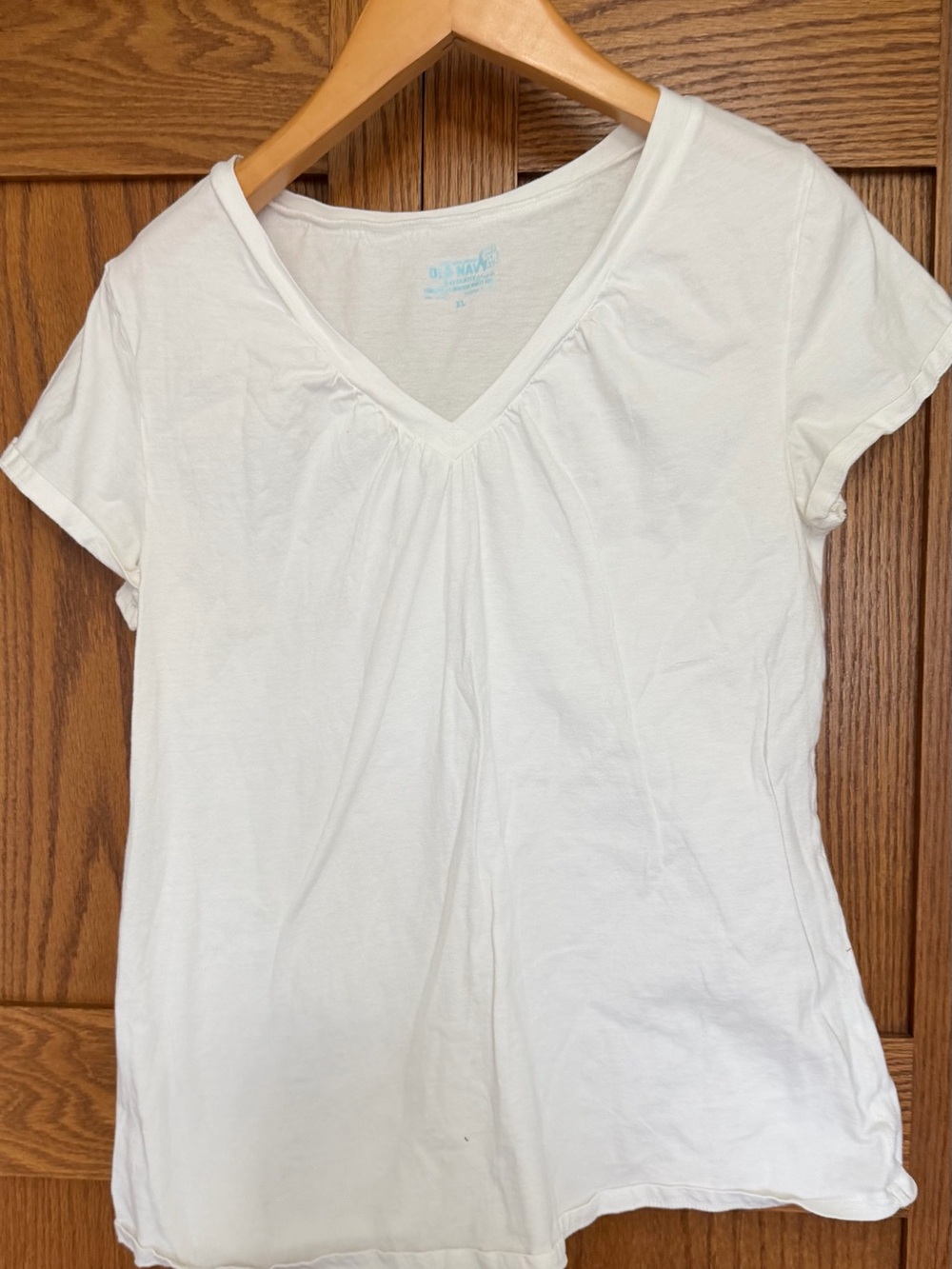 Old Navy Maternity White V-Neck Short Sleeve Tee with Gathered Neck